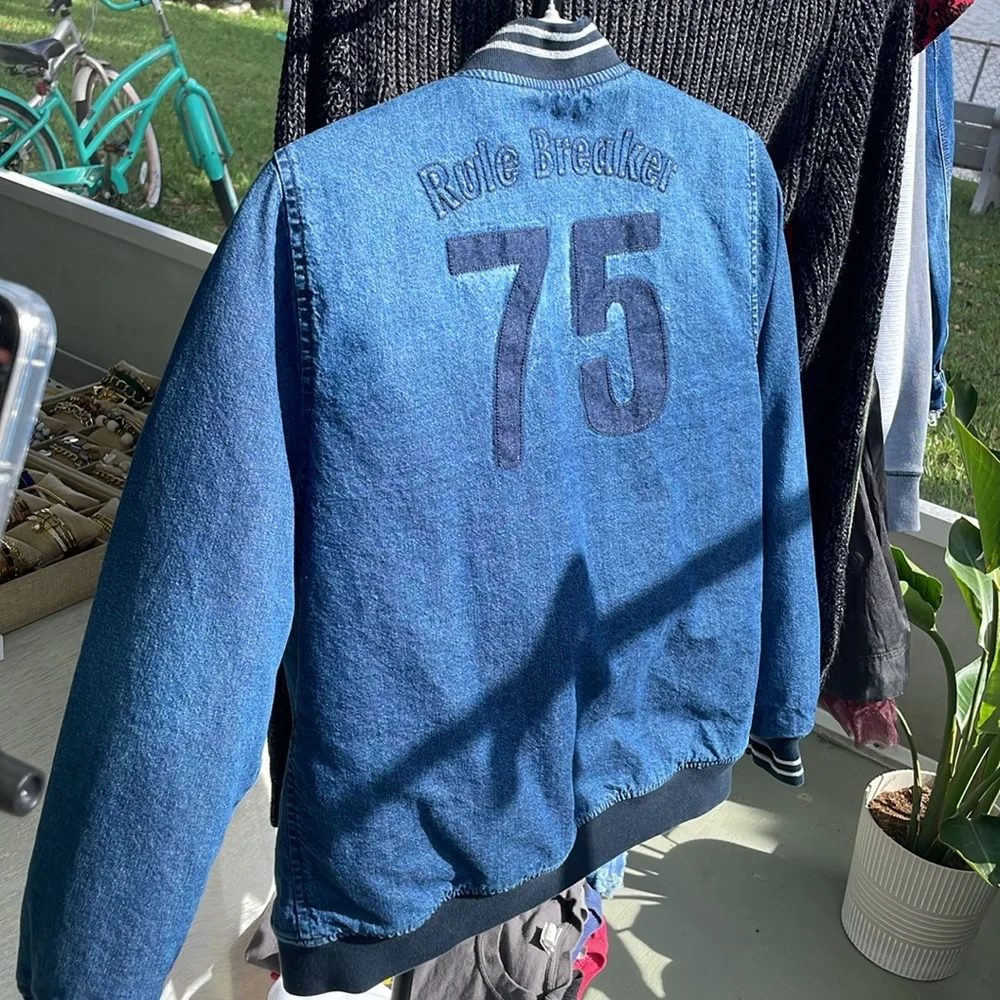 Zara Jacket - Picture 2 of 3